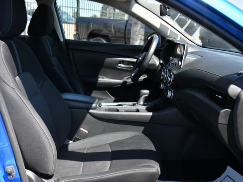 Used 2025 Nissan Sentra SV FWD image 39