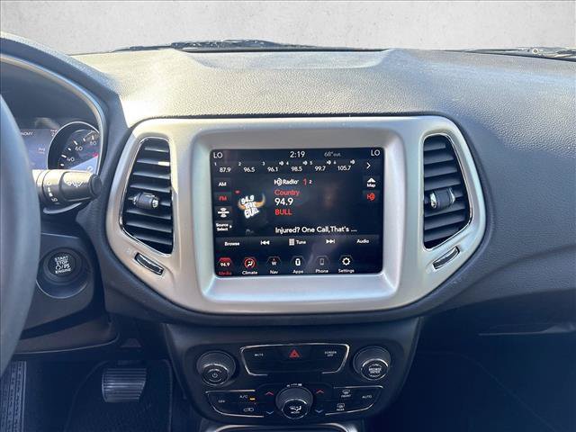 Used 2021 Jeep Compass Latitude FWD image 14