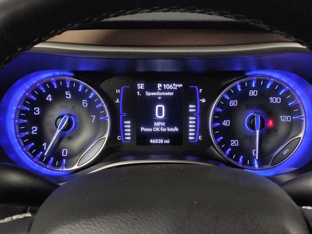 Used 2023 Chrysler Voyager LX FWD image 23
