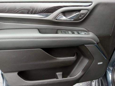 Used 2021 GMC Yukon Denali w/ LPO, Illumination Package image 9