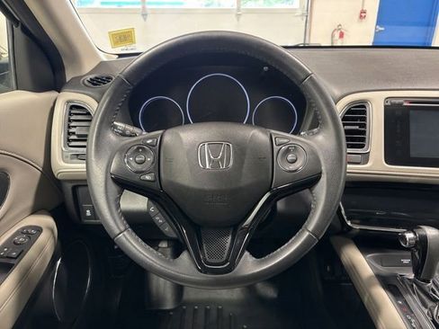 Used 2018 Honda HR-V EX-L image 14