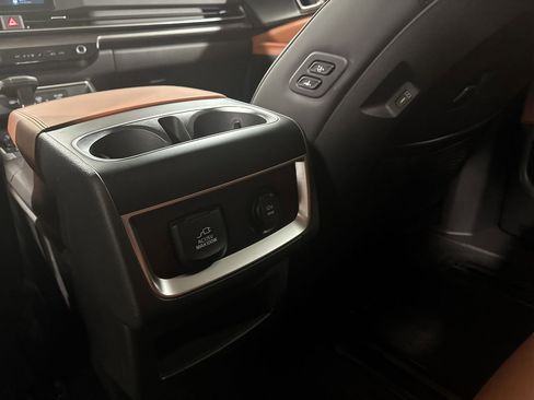 New 2026 Kia Carnival SX w/ SX Dark Edition Package image 29