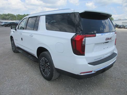 New 2026 GMC Yukon XL Elevation w/ Elevation Premium Package AWD/4WD image 6
