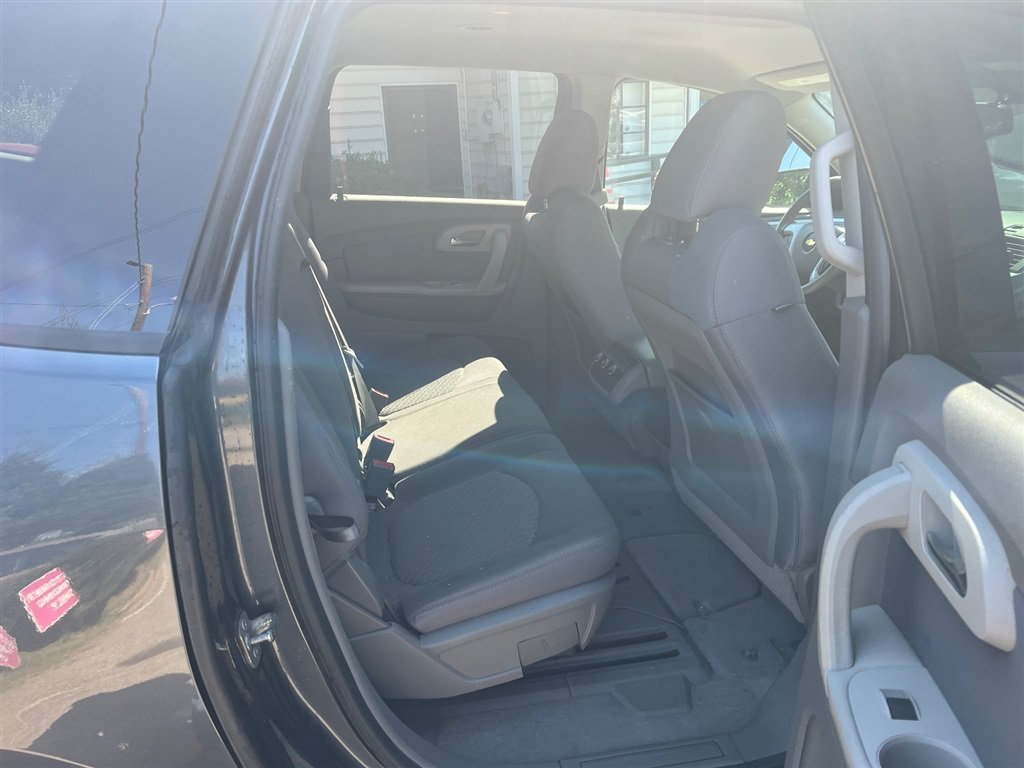 Used 2012 Chevrolet Traverse LS FWD image 16