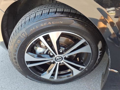 Used 2021 Nissan Sentra SV FWD image 9