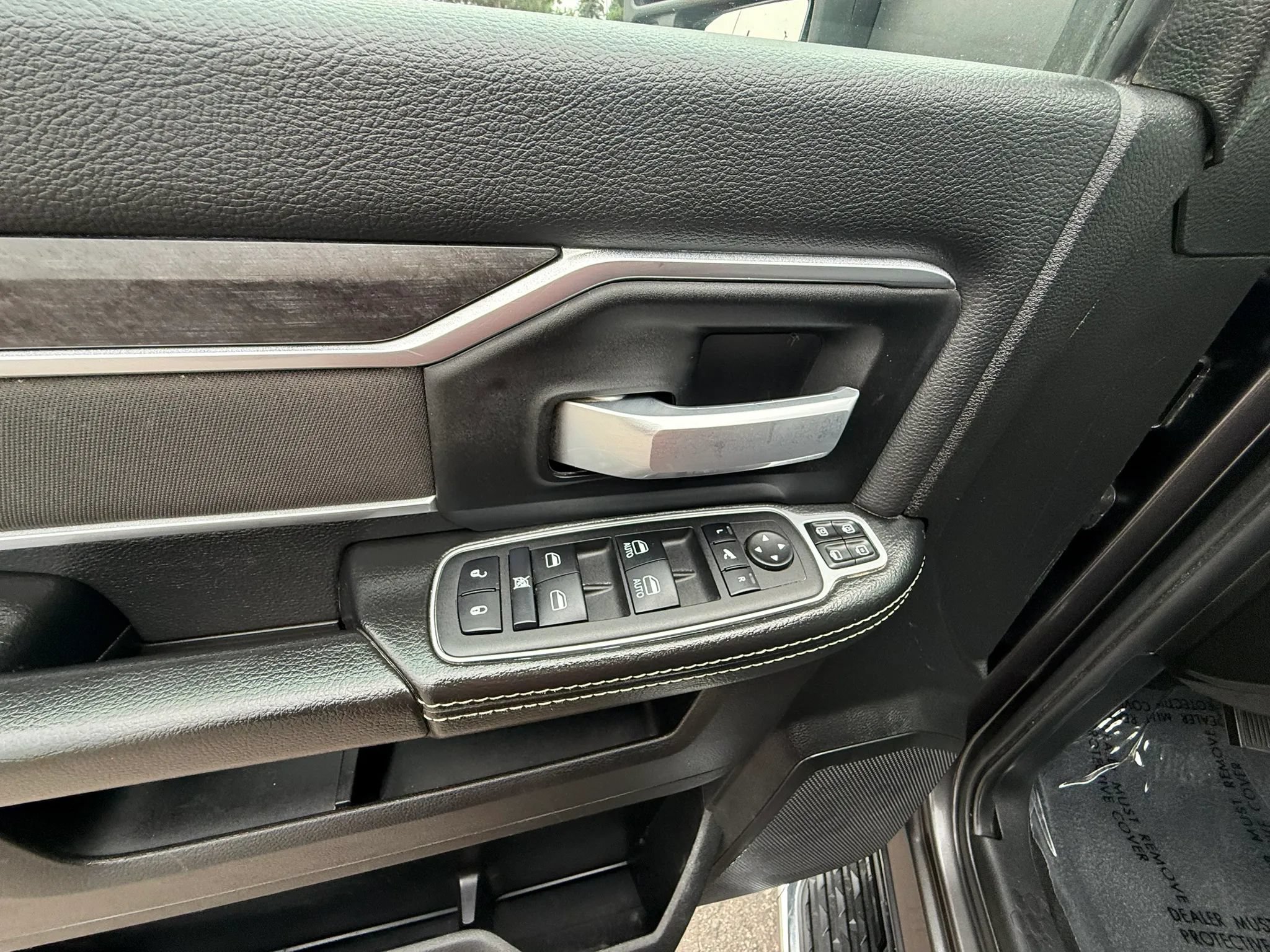 Used 2024 RAM 2500 Big Horn AWD/4WD image 35