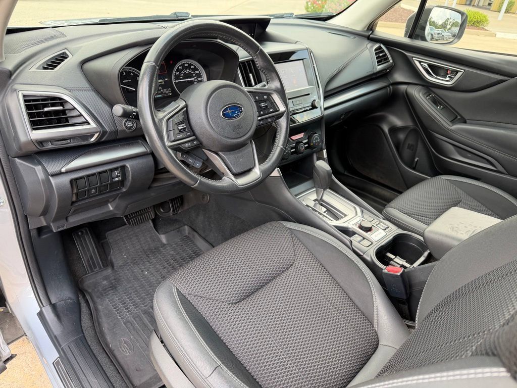 Used 2019 Subaru Forester Premium w/ All-Weather Package AWD/4WD image 11