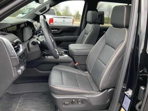 Used 2025 GMC Yukon Elevation w/ Elevation Premium Package image 27