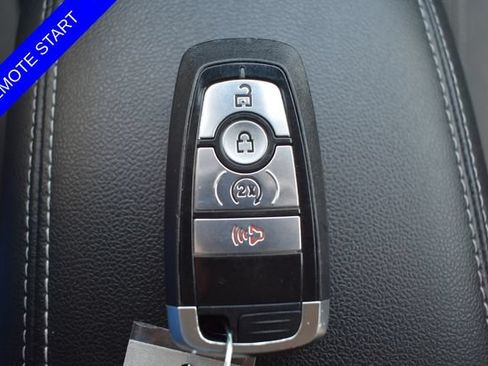Used 2022 Ford Escape SE w/ SE Sport Appearance Package AWD/4WD image 7