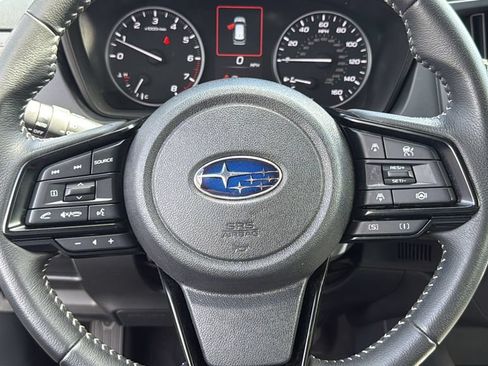 Used 2025 Subaru Forester Premium AWD/4WD image 12