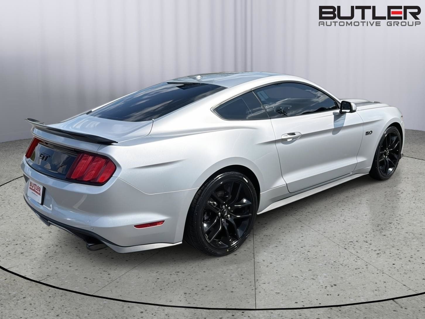 Used 2016 Ford Mustang GT Premium RWD image 6