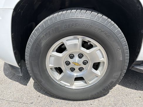 Used 2014 Chevrolet Tahoe LT RWD image 8