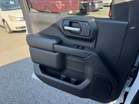 Used 2024 Chevrolet Silverado 1500 Custom w/ Turbomax Blackout Package image 18