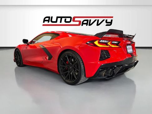 Used 2021 Chevrolet Corvette Stingray Premium Cpe w/ Z51 Performance Package RWD image 5