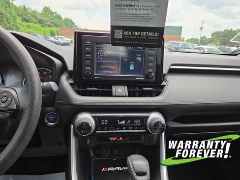 Used 2021 Toyota RAV4 XLE w/ Convenience Package AWD/4WD image 11