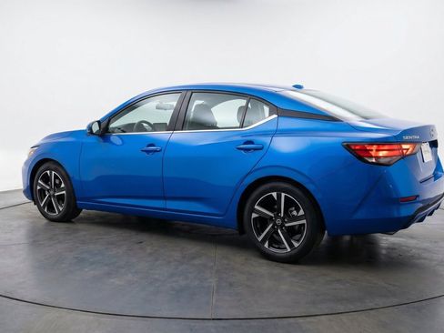 Used 2025 Nissan Sentra SV FWD image 6