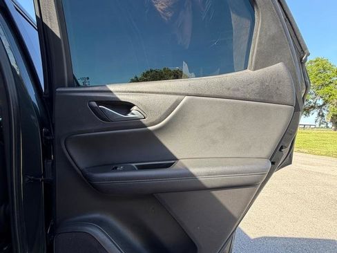 Used 2020 Chevrolet Blazer LT FWD image 16