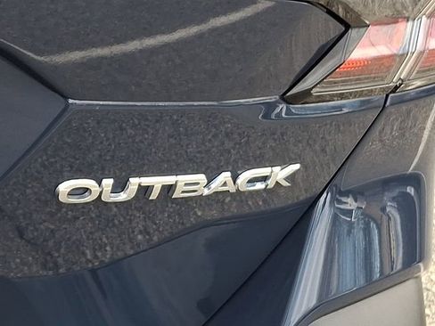 Used 2025 Subaru Outback Premium image 30