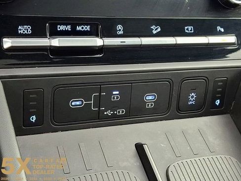 Used 2025 Hyundai Santa Fe Calligraphy FWD image 32