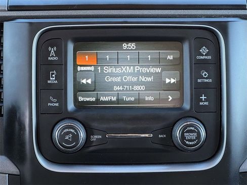 Used 2017 RAM 1500 Express image 3