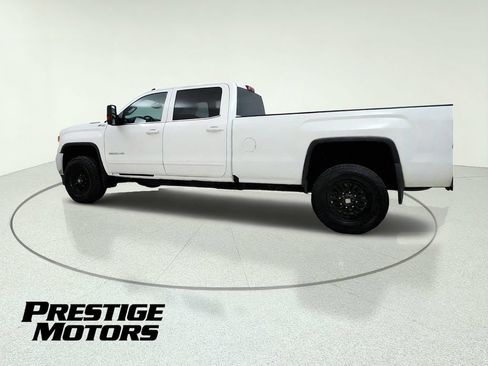 Used 2018 GMC Sierra 3500 SLE w/ SLE Fleet Preferred Package AWD/4WD image 5