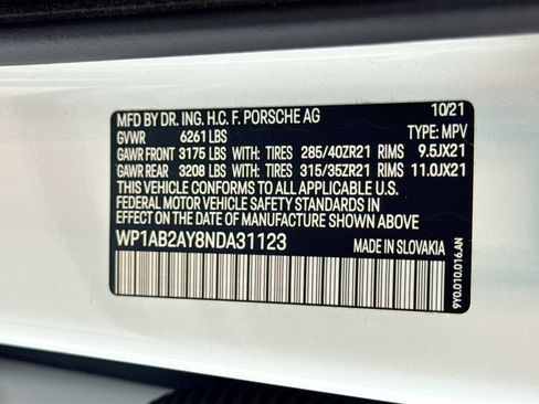 Used 2022 Porsche Cayenne S image 27