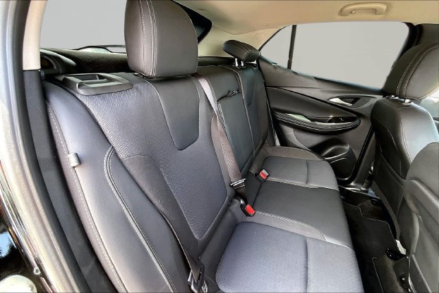 Used 2022 Buick Encore GX Select w/ Advanced Technology Package FWD image 29