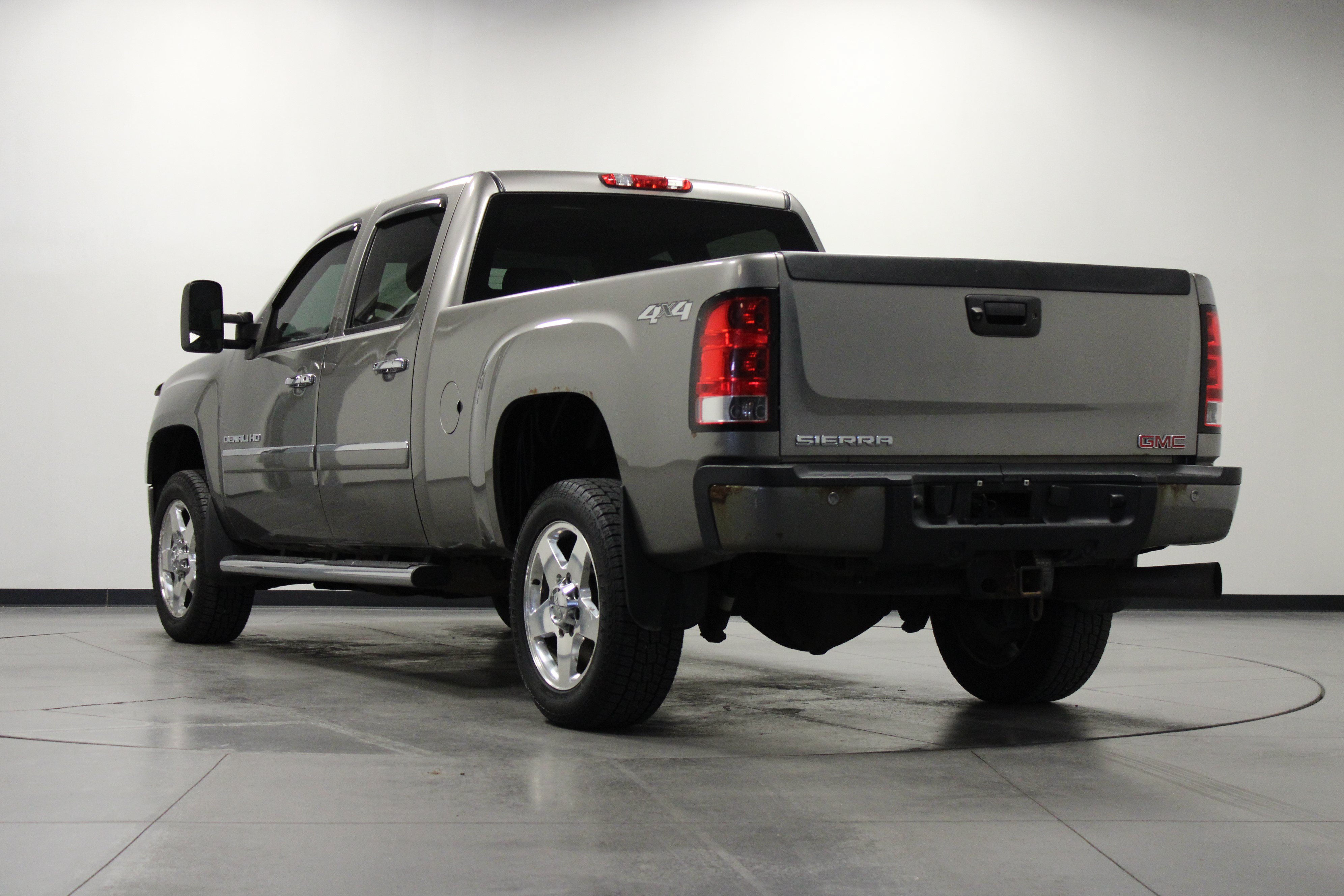 Used 2013 GMC Sierra 2500 Denali AWD/4WD image 6