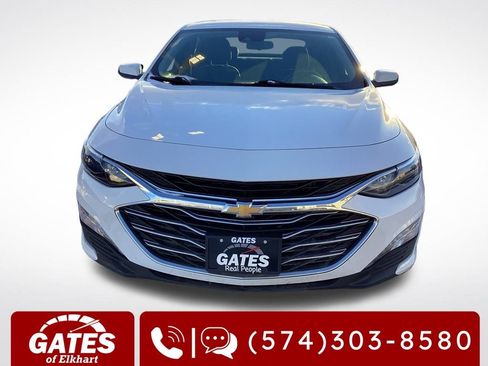 Used 2023 Chevrolet Malibu LT image 2