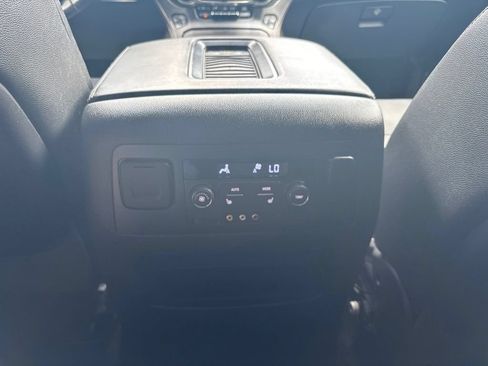 Used 2016 Chevrolet Suburban LTZ AWD/4WD image 15