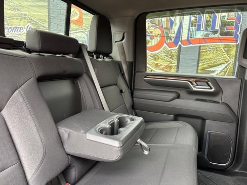 Used 2024 Chevrolet Silverado 2500 LT w/ Convenience Package AWD/4WD image 15