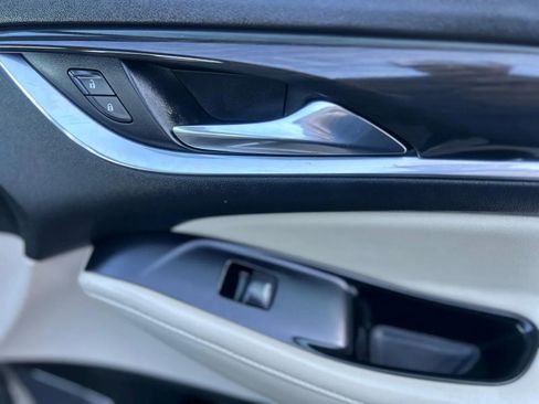 Used 2020 Buick Enclave Essence FWD image 25