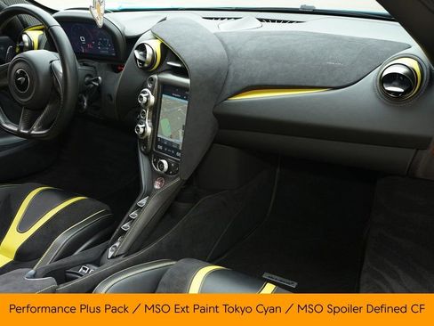 Used 2022 McLaren 720S Spider image 18