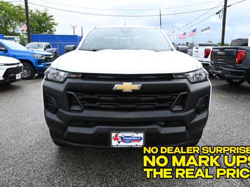 Used 2025 Chevrolet Colorado W/T w/ Advanced Trailering Package RWD image 6