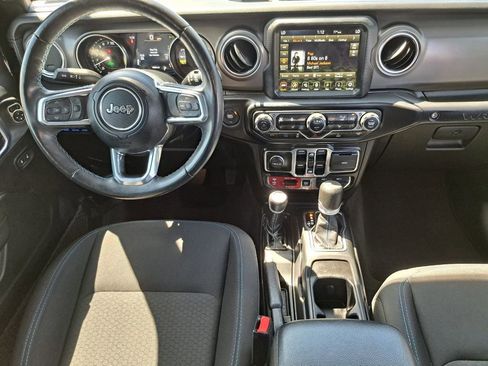 Used 2022 Jeep Wrangler Unlimited Rubicon 4xe w/ Cold Weather Group image 17