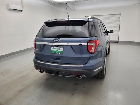 Used 2018 Ford Explorer Limited w/ Equipment Group 301A FWD image 7
