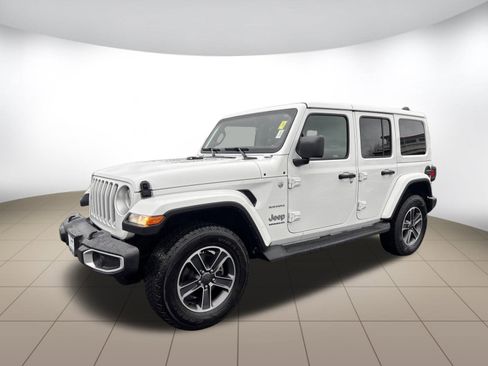 Used 2023 Jeep Wrangler Sahara w/ Cold Weather Group image 3