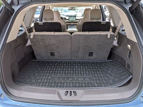 Used 2020 Lincoln Aviator Reserve w/ Equipment Group 202A image 6