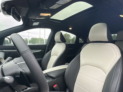 New 2025 INFINITI QX55 Luxe w/ Accent Package image 8