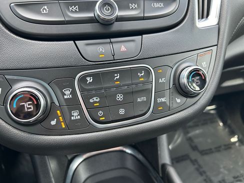 Used 2024 Chevrolet Malibu LT FWD image 33