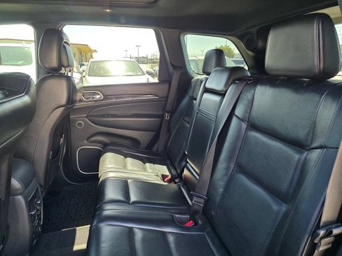 Used 2016 Jeep Grand Cherokee High Altitude AWD/4WD image 11
