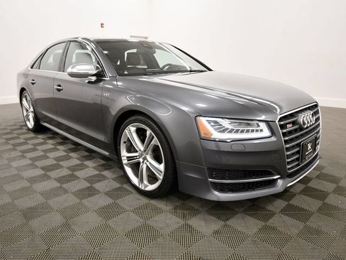 Used 2015 Audi S8 AWD/4WD image 10