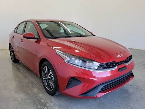 Used 2024 Kia Forte LXS FWD image 4