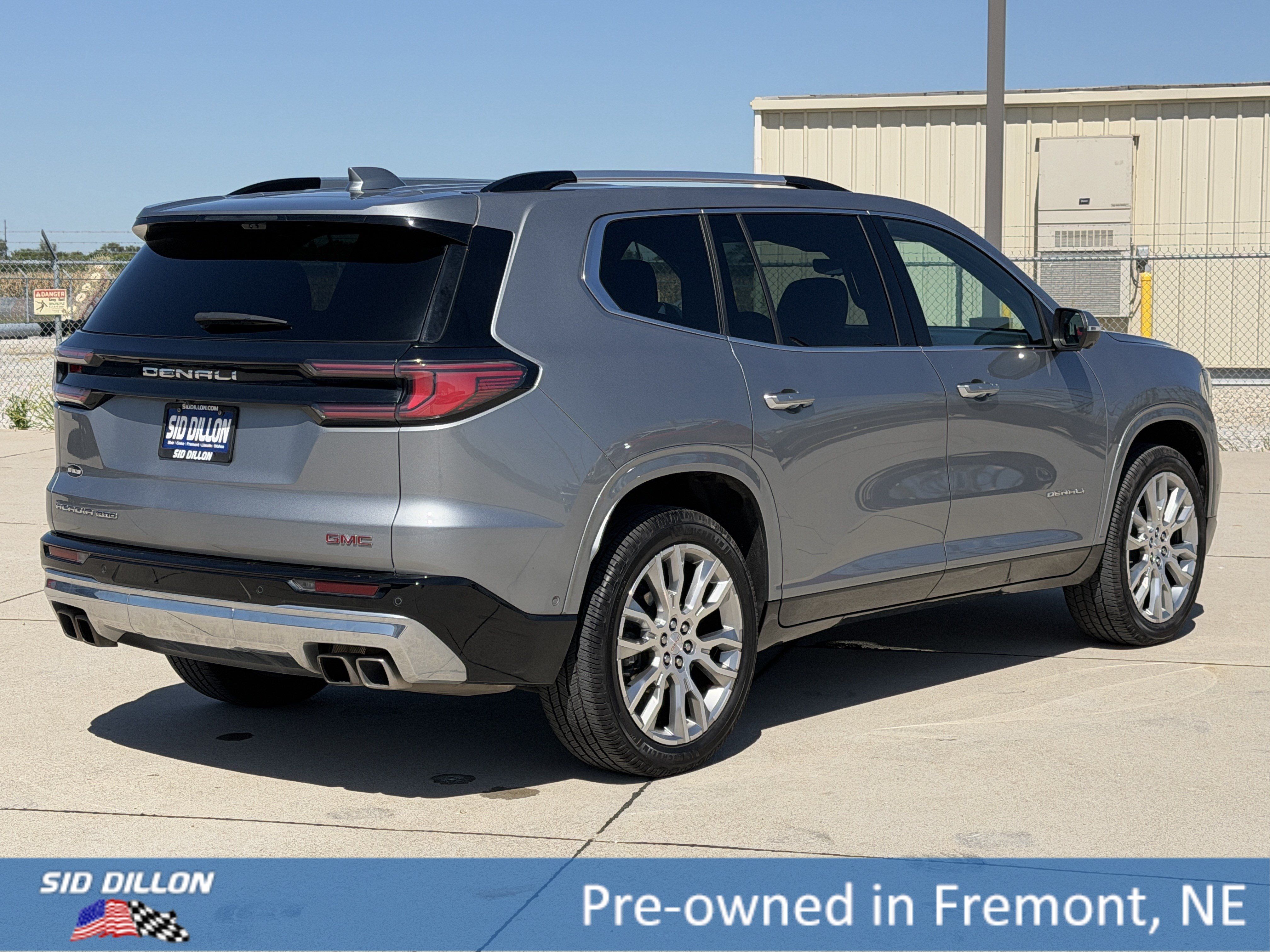 Certified 2024 GMC Acadia Denali w/ Super Cruise Package AWD/4WD image 4