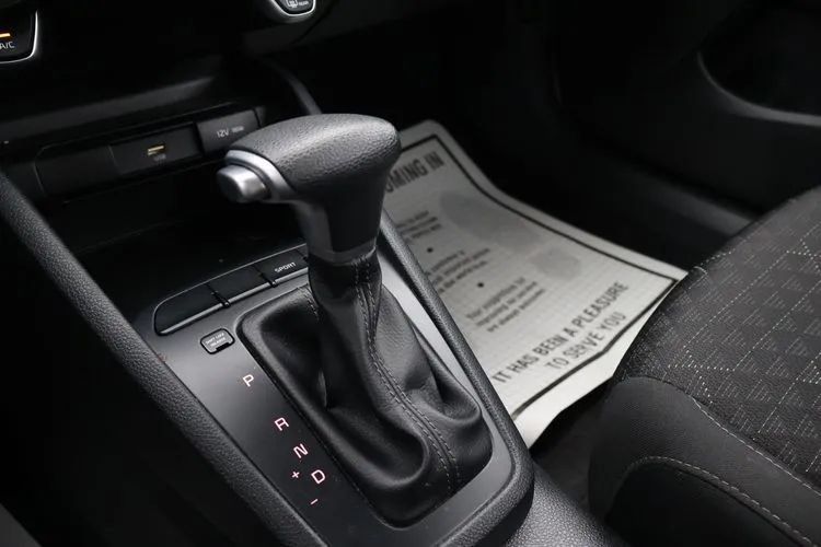 Used 2023 Kia Rio LX FWD image 32