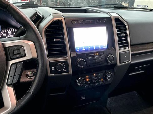 Used 2020 Ford F150 Lariat w/ FX4 Off-Road Package image 9