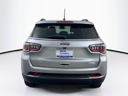 Used 2022 Jeep Compass Latitude AWD/4WD image 6