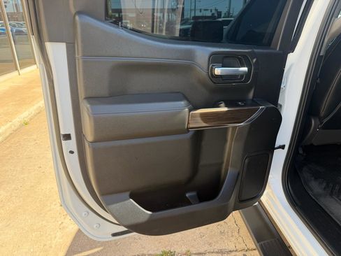 Used 2022 Chevrolet Silverado 1500 LT Trail Boss w/ Convenience Package II AWD/4WD image 13