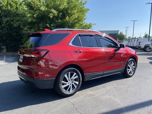 Used 2023 Chevrolet Equinox Premier FWD image 9