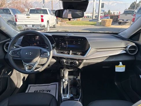 New 2026 Chevrolet Trax ACTIV w/ Driver Confidence Package FWD image 12